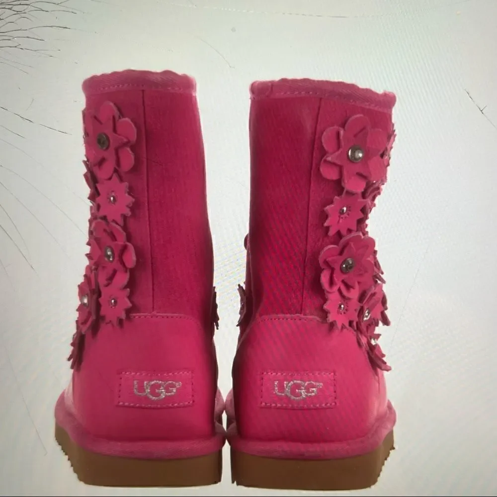 UGG Nubuck Studded Accents Snow Boots (4)